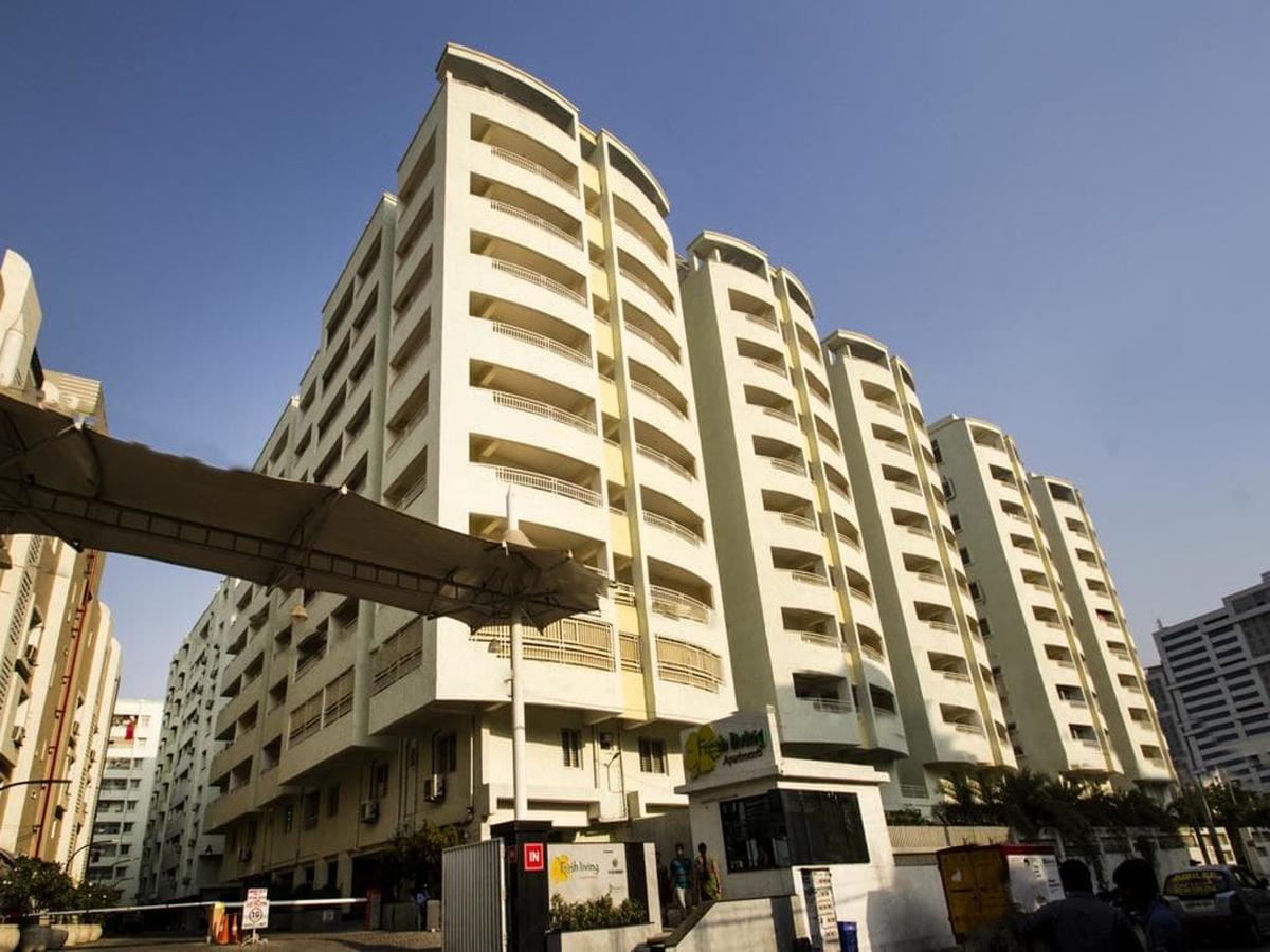 Fresh Living Prime Hitech Hotel Hyderabad Bagian luar foto